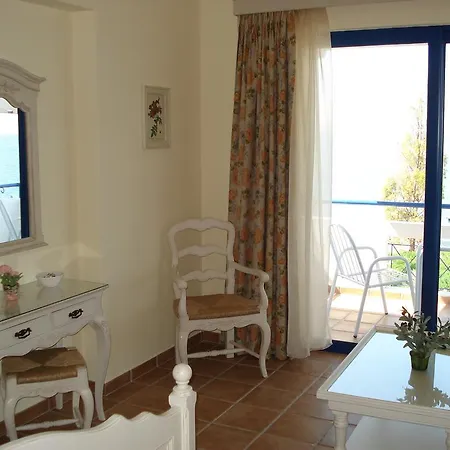 Agnadi Hotel 2*