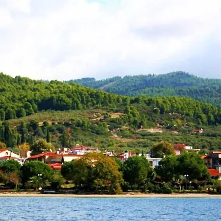 安迪酒店 2* 鲁维斯