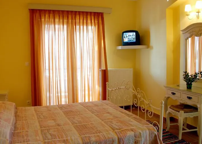 Hotell Agnadi Roviai